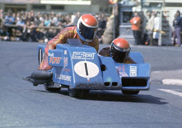 Gerry Boret & Nick Boret (Renwick Konig) 1973 500 Sidecar TT