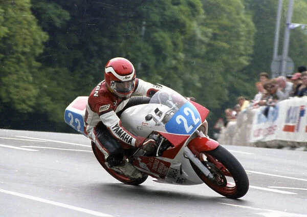Gerry Brennan (Yamaha) 1991 Junior TT