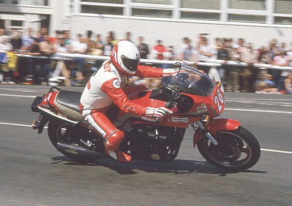 Gerry Cronin (Kawasaki) 1984 Production TT