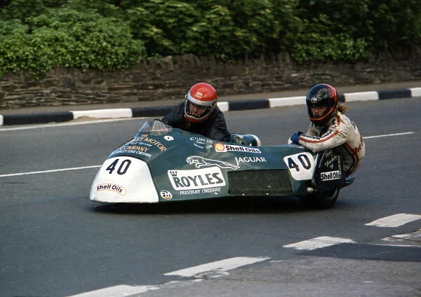 Gerry Flynn & Guy Scott (Yamaha) 1989 Sidecar TT