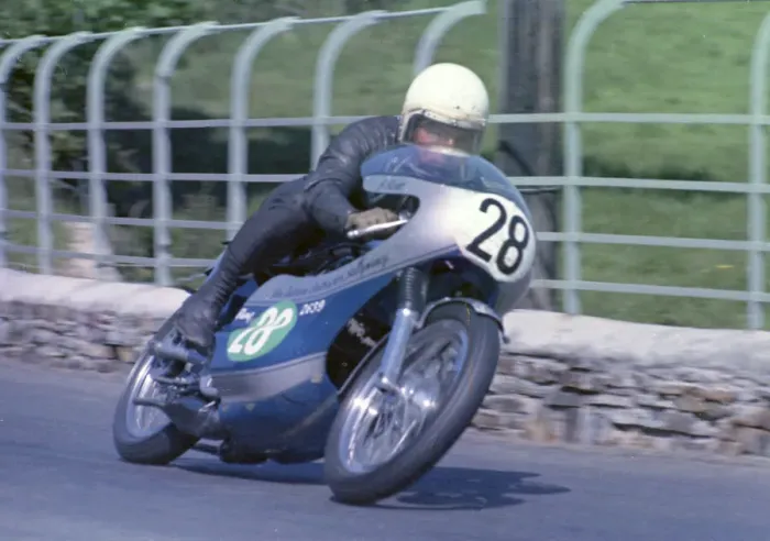 Framed Print : Gerry Mateer (Yamaha) 1973 Lightweight TT Framed Print : Gerry Mateer (Yamaha) 1973 Lightweight TT