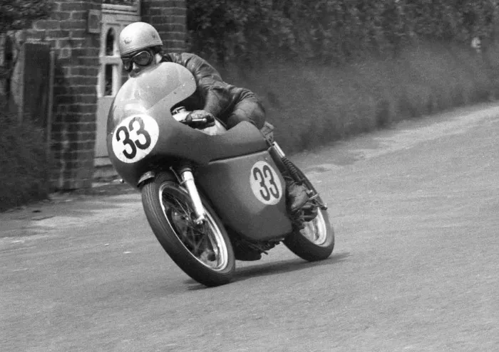 Framed Print : Gerry Saward (Norton) 1964 Senior TT Framed Print : Gerry Saward (Norton) 1964 Senior TT