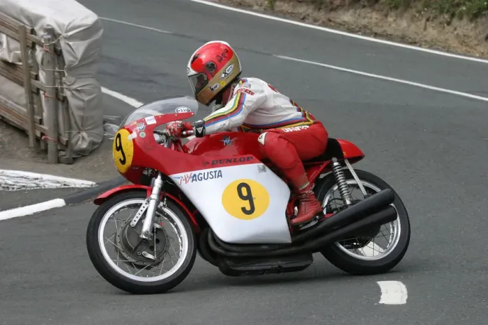 Framed Print : Giacomo Agostini (MV) 2007 Parade Lap Framed Print : Giacomo Agostini (MV) 2007 Parade Lap