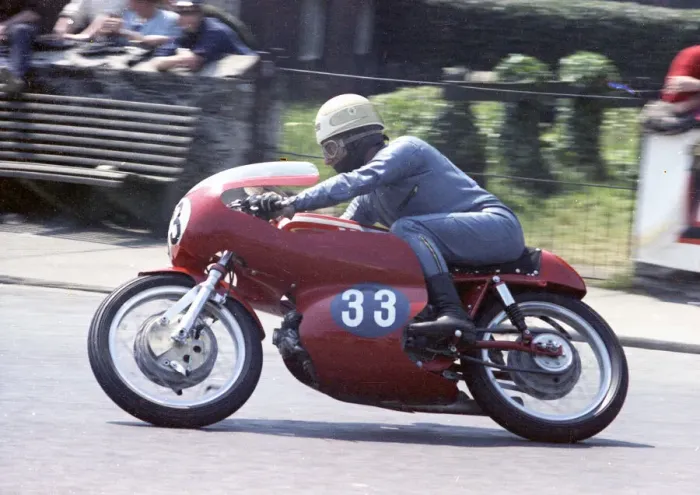 Framed Print : Gilberto Milani (Aermacchi) 1967 Junior TT Framed Print : Gilberto Milani (Aermacchi) 1967 Junior TT