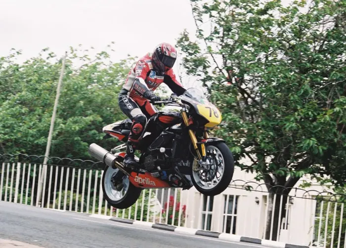 Framed Print : Giorgio Cantalupo (Aprilia) 2004 Senior TT Framed Print : Giorgio Cantalupo (Aprilia) 2004 Senior TT