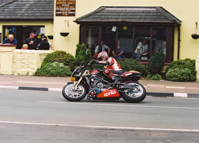 Framed Print : Giorgio Cantalupo (Aprilia) 2004 Senior TT Framed Print : Giorgio Cantalupo (Aprilia) 2004 Senior TT