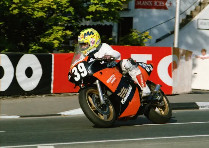 Framed Print : Glen English (Kawasaki) 1991 Supersport 400 TT Framed Print : Glen English (Kawasaki) 1991 Supersport 400 TT