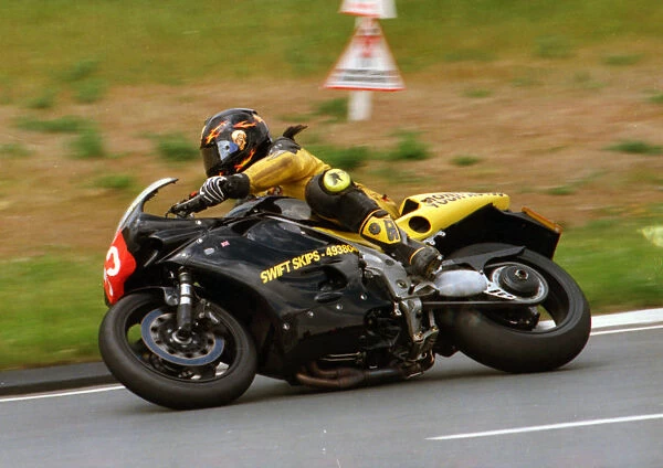 Glyn Jones (Triumph) 1999 Production TT
