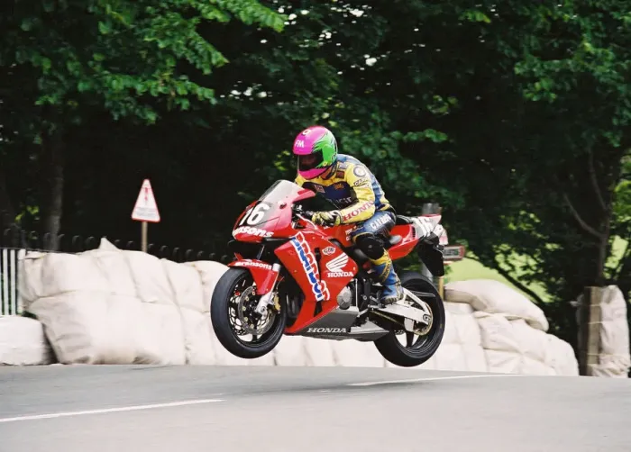 Framed Print : Gordon Blackley (Honda) 2004 Production 600 TT Framed Print : Gordon Blackley (Honda) 2004 Production 600 TT