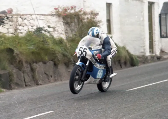 Framed Print : Gordon Brown (Maxton Yamaha) 1980 Junior Manx Grand Prix Framed Print : Gordon Brown (Maxton Yamaha) 1980 Junior Manx Grand Prix