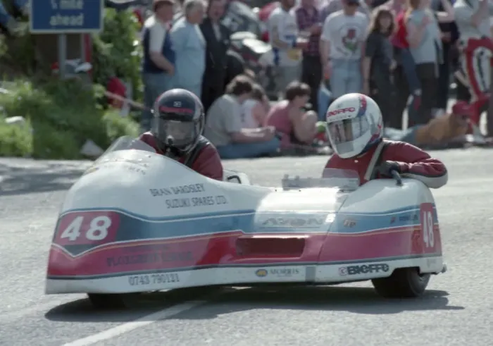 Framed Print : Gordon Jones & Mick Kneale (Shelbourne) 1994 Sidecar TT Framed Print : Gordon Jones & Mick Kneale (Shelbourne) 1994 Sidecar TT