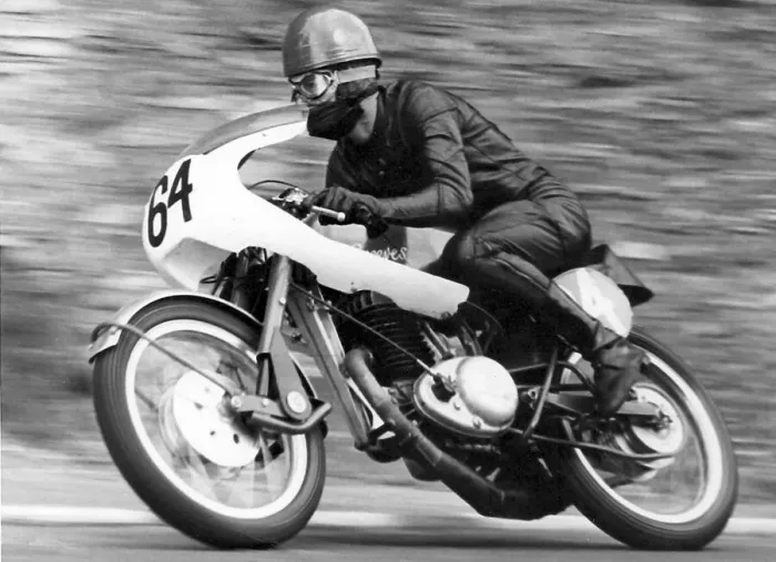 Framed Print : Gordon Keith (Greeves) 1964 Lightweight Manx Grand Prix