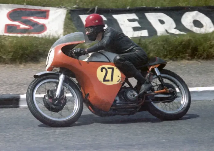 Framed Print : Gordon Keith (Norton) 1967 Senior TT