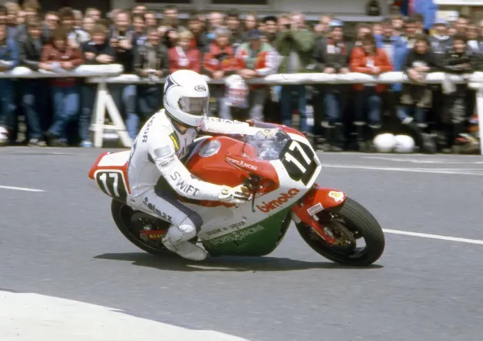 Framed Print : Graeme McGregor (Bimota) 1986 Formula Two TT Framed Print : Graeme McGregor (Bimota) 1986 Formula Two TT