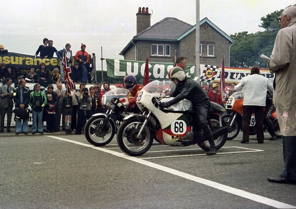 Graham Bentman (Honda) & Jeff Jones (Triumph) 1979 Classic TT