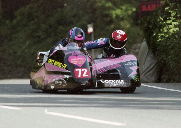 Graham Hayne & Mark Beaumont (Kawasaki) 1993 Sidecar TT