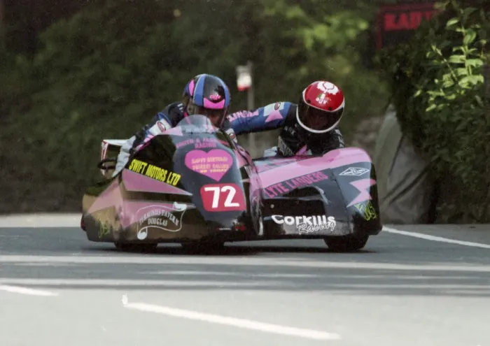 Framed Print : Graham Hayne & Mark Beaumont (Kawasaki) 1993 Sidecar TT Framed Print : Graham Hayne & Mark Beaumont (Kawasaki) 1993 Sidecar TT