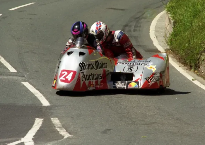 Framed Print : Graham Haynes & Michael Craig (Princes Motors Saff) 1995 Sidecar TT Framed Print : Graham Haynes & Michael Craig (Princes Motors Saff) 1995 Sidecar TT