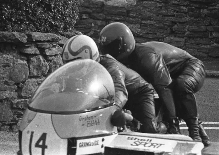 Framed Print : Graham Hilditch & Vince Biggs (Imp) 1974 Southern 100 Framed Print : Graham Hilditch & Vince Biggs (Imp) 1974 Southern 100