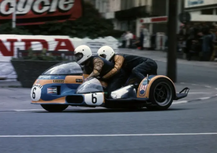 Framed Print : Graham Milton & John Brushwood (British Magnum) 1979 Sidecar TT Framed Print : Graham Milton & John Brushwood (British Magnum) 1979 Sidecar TT