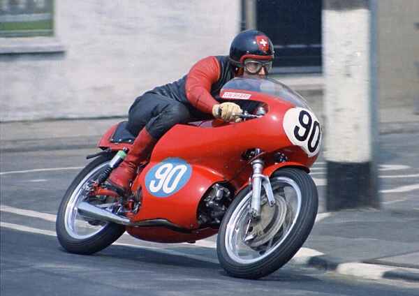 Graham Sharp (Aermacchi) 1970 Junior TT