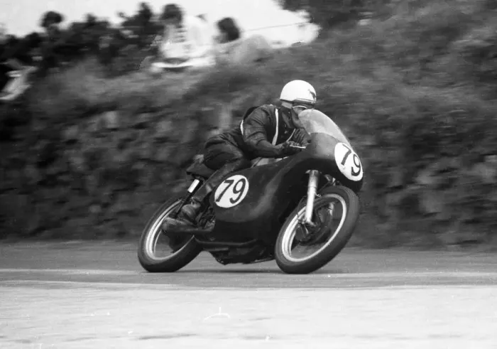 Framed Print : Graham Smith (Norton) 1960 Senior TT Framed Print : Graham Smith (Norton) 1960 Senior TT