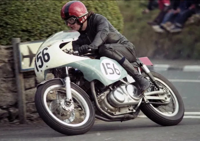 Framed Print : Grant Sellars (Norton) 1980 Southern 100 Framed Print : Grant Sellars (Norton) 1980 Southern 100