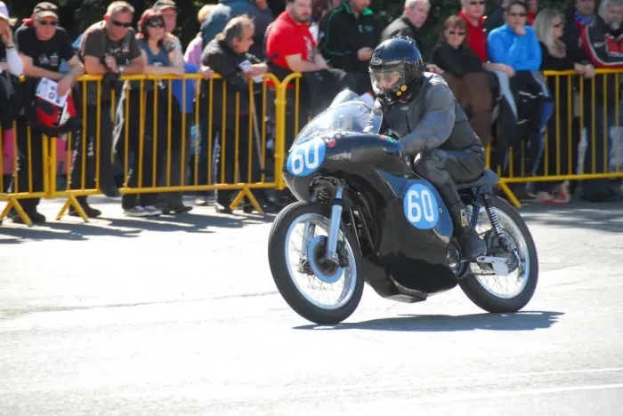 Framed Print : Grant Sellars (Norton) 2014 350 Classic TT