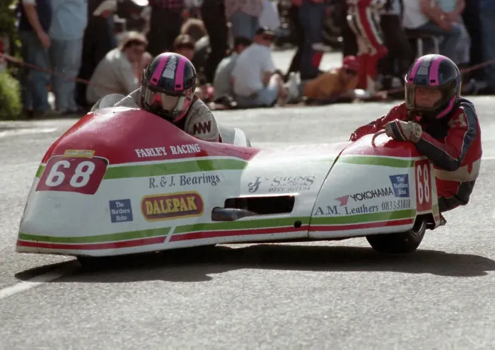 Framed Print : Greg Lambert & Carl Kirwin (Shelbourne Yamaha) at Ramsey, 1993 Sidecar TT Framed Print : Greg Lambert & Carl Kirwin (Shelbourne Yamaha) at Ramsey, 1993 Sidecar TT