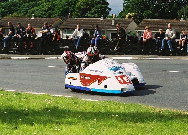 Greg Lambert & Ivan Murray (DMR Lambert Honda) 2004 Sidecar TT