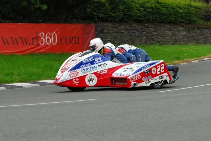 Framed Print : Greg Lambert & Kenny Cole (Honda GLR) 2016 Sidecar A TT Framed Print : Greg Lambert & Kenny Cole (Honda GLR) 2016 Sidecar A TT