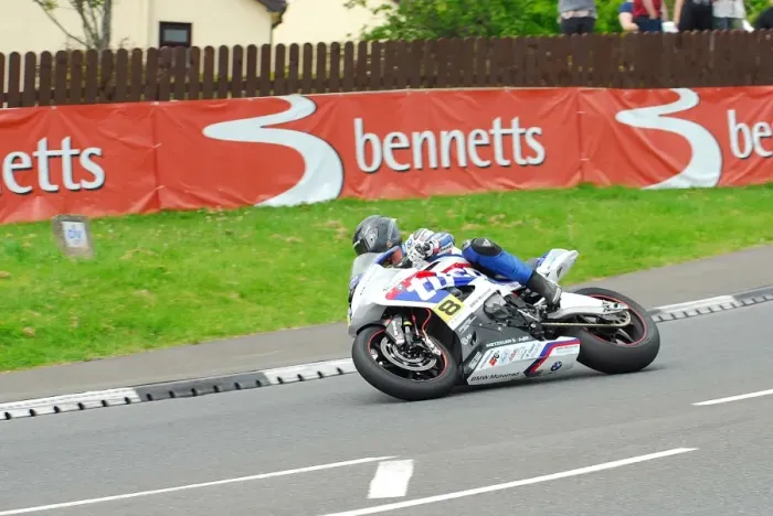 Framed Print : Guy Martin (BMW) 2015 Senior TT Framed Print : Guy Martin (BMW) 2015 Senior TT