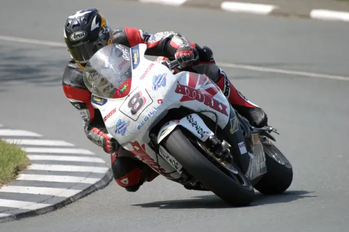 Framed Print : Guy Martin (Hydrex Honda) 2007 Superbike TT Framed Print : Guy Martin (Hydrex Honda) 2007 Superbike TT