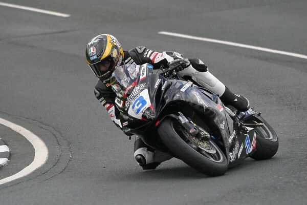 Guy Martin (Suzuki) 2011 Supersport TT
