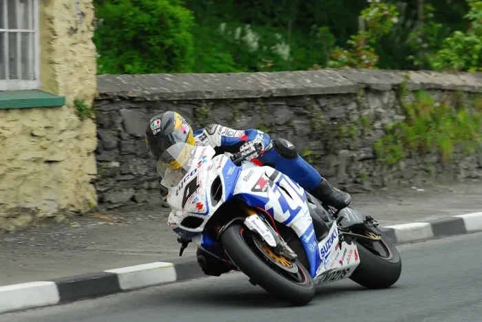 Framed Print : Guy Martin (Tyco Suzuki) 2013 Superbike TT