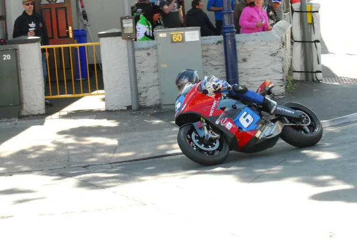 Framed Print : Guy Martin (Victory) 2015 TT Zero Framed Print : Guy Martin (Victory) 2015 TT Zero