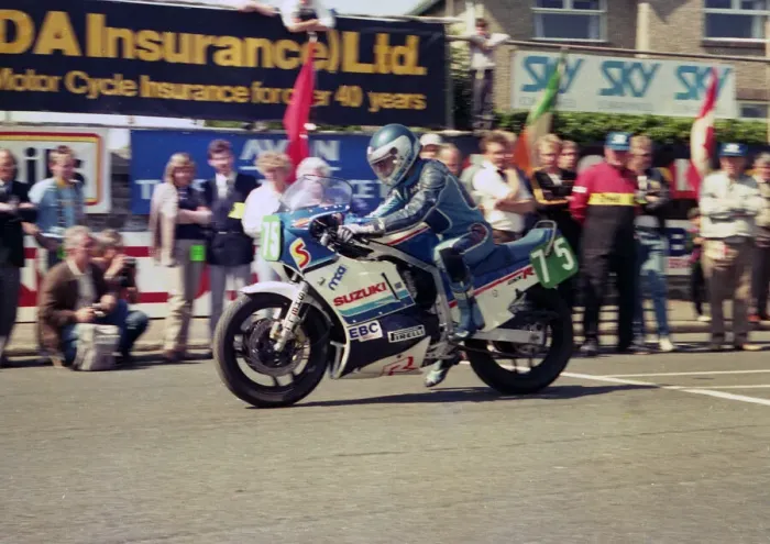 Framed Print : Hans Hart (Suzuki) 1987 Production B TT Framed Print : Hans Hart (Suzuki) 1987 Production B TT
