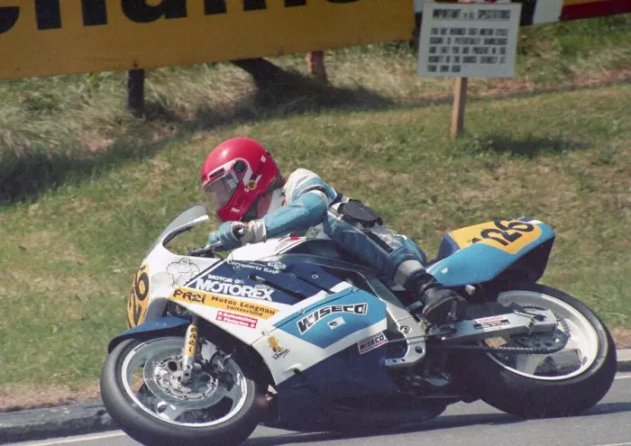 Framed Print : Hans Peter Bolliger (Suzuki) 1988 Senior TT Framed Print : Hans Peter Bolliger (Suzuki) 1988 Senior TT