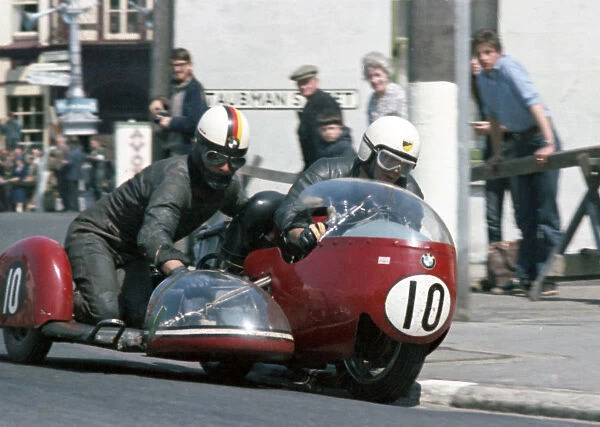 Harold Wohlfahrt & Heinrich Vester (BMW) 1967 Sidecar TT