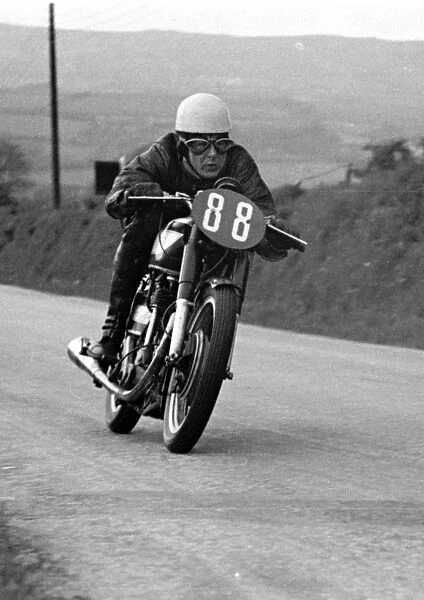 Harry Lindsay (Norton) 1951 Senior TT
