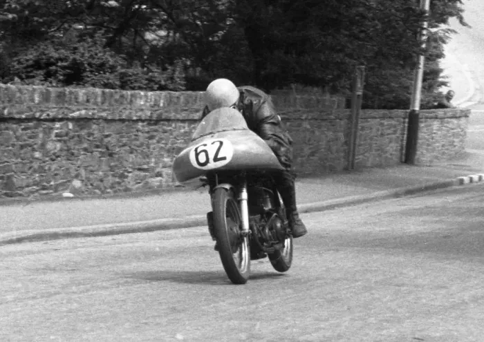 Framed Print : Harry Plews (Norton) 1956 Senior TT Framed Print : Harry Plews (Norton) 1956 Senior TT