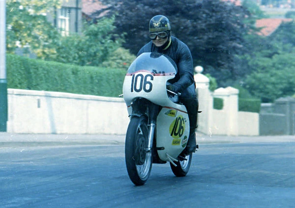 Harry Reynolds (Matchless) 1970 Senior TT