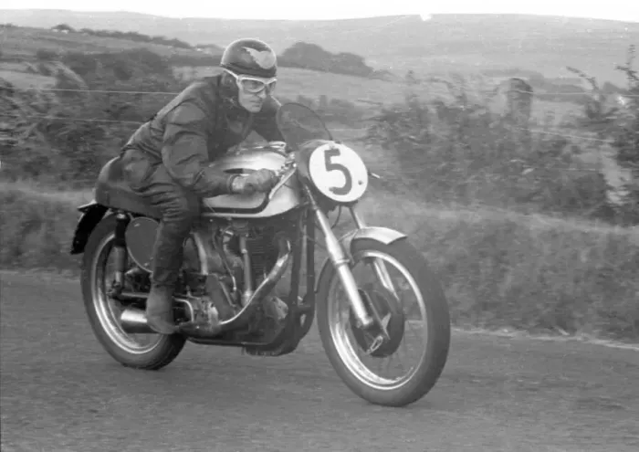 Framed Print : Harry Turner (Norton) 1953 Senior Ulster Grand Prix Framed Print : Harry Turner (Norton) 1953 Senior Ulster Grand Prix