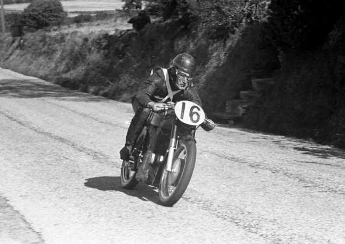 Framed Print : Harry Voice (Gilera) 1953 Senior Manx Grand Prix Framed Print : Harry Voice (Gilera) 1953 Senior Manx Grand Prix