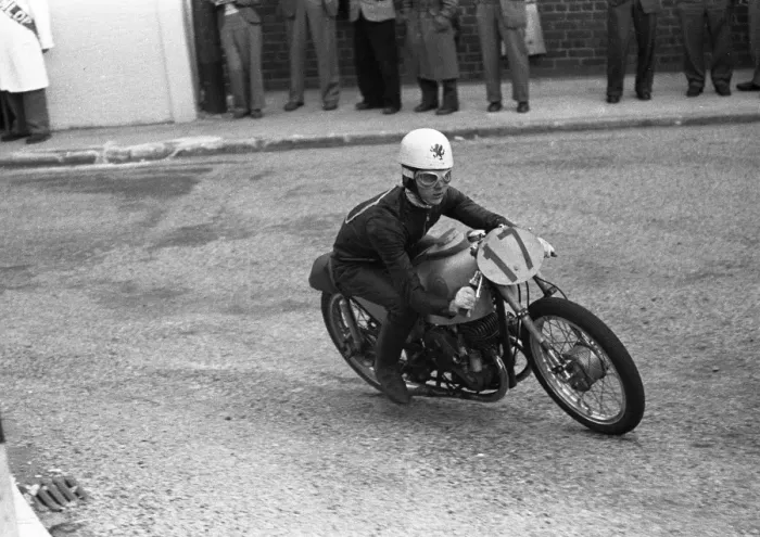 Framed Print : Harvey Williams (EMC) 1954 Ultra Lightweight TT Framed Print : Harvey Williams (EMC) 1954 Ultra Lightweight TT