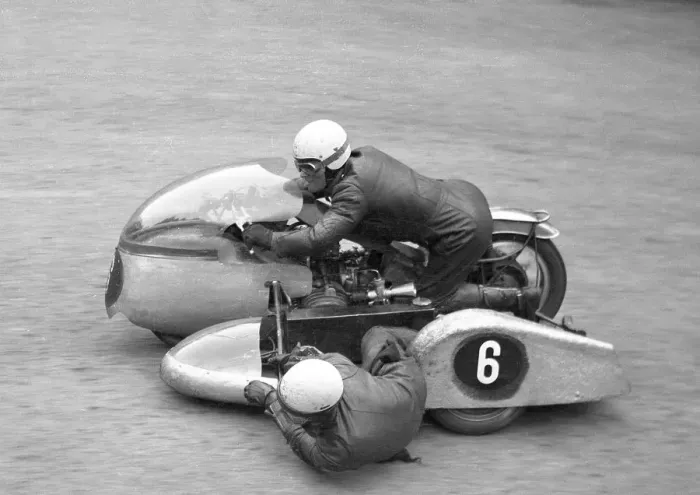 Framed Print : Heinz Luthringhauser & Herman Hahn (BMW) 1965 Sidecar TT Framed Print : Heinz Luthringhauser & Herman Hahn (BMW) 1965 Sidecar TT