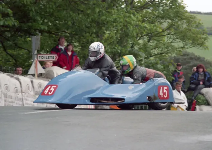 Framed Print : Helmut Lunemann & Chris McGahan (Ireson Honda) 2000 Sidecar TT Framed Print : Helmut Lunemann & Chris McGahan (Ireson Honda) 2000 Sidecar TT
