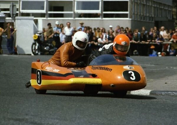 Helmut Schilling & Rainer Gundel (Aro) 1976 500 Sidecar TT