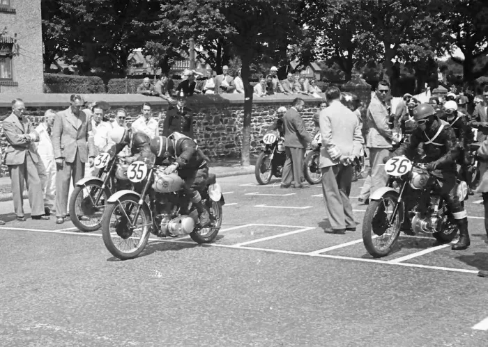 Framed Print : Henry Collier (BSA, 36) G E Parry (BSA, 35) Jim Baybutt (BSA, 34) 1952 Junior Clubman TT Framed Print : Henry Collier (BSA, 36) G E Parry (BSA, 35) Jim Baybutt (BSA, 34) 1952 Junior Clubman TT