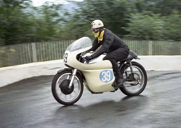 Henry McEwan (Norton) 1967 Junior Manx Grand Prix